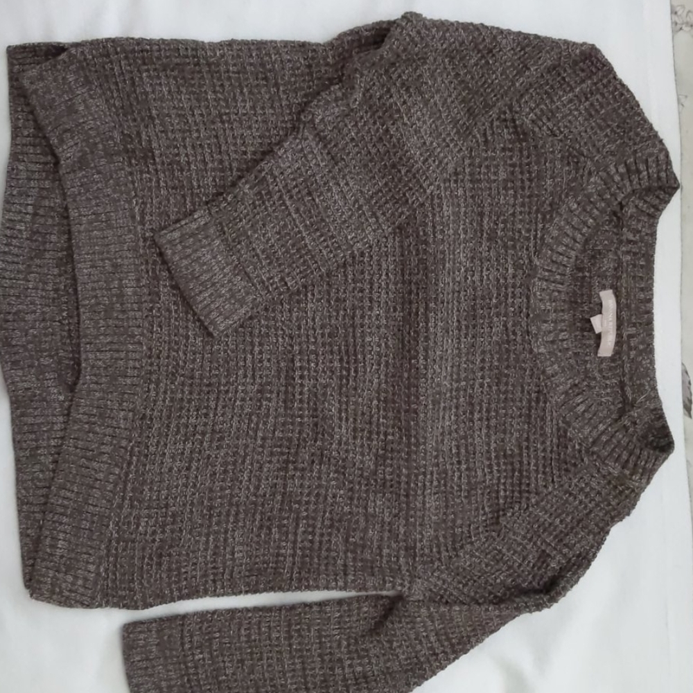 Gray sweater